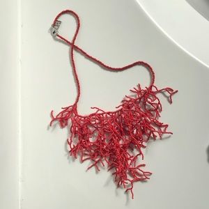 BCBGMAXAZRIA coral beaded necklace